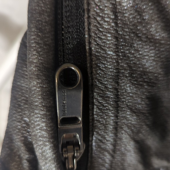 Men's Size L Hooded Zip Up Lululemon Jacket - Picture 3 of 7